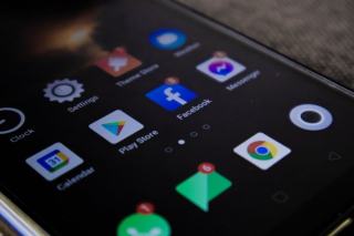 Geny Courses Android : programmes, pronostics et résultats hippiques