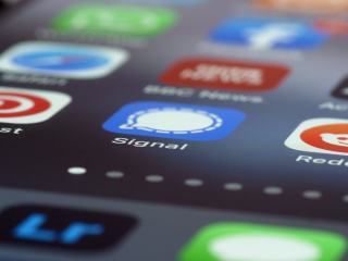 Camsam iPhone : alertes de zones de danger en voiture